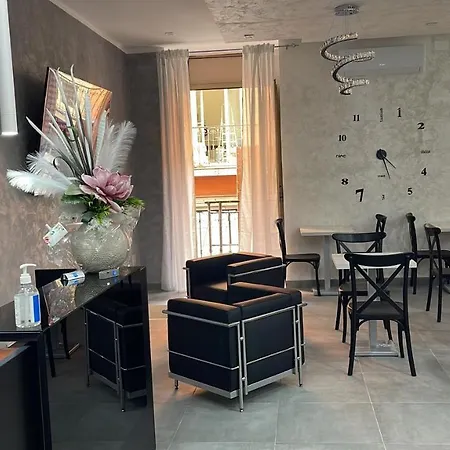 Poker Hotel Naples